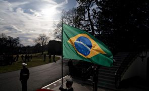 PR brasileiro transfere comando de agência de informações para Casa Civil