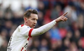 Avançado Luuk de Jong abandona a seleção dos Países Baixos