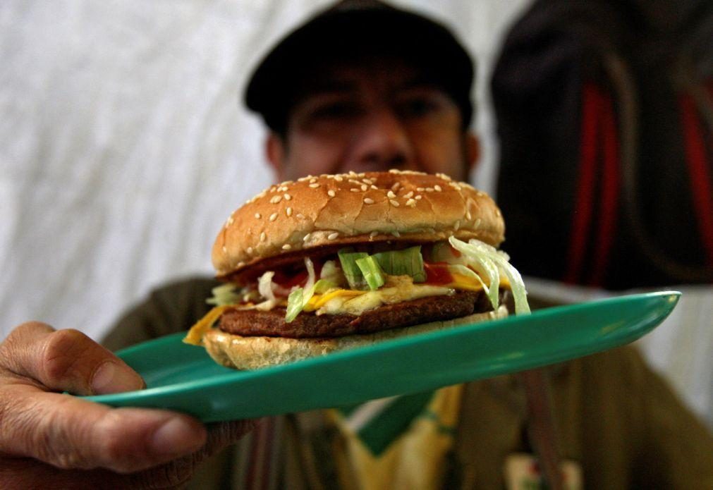 Número de mortes por má alimentação pode ultrapassar as provocadas pelo tabaco em 2030