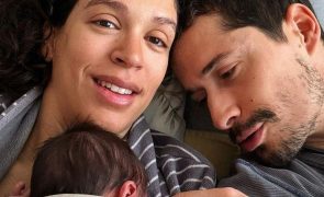 João Paulo Sousa Já em casa com o bebé, reage: 