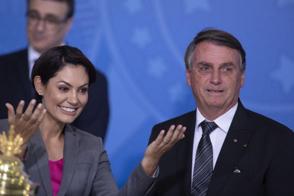 Ex-governo brasileiro tentou levar ilegalmente joias para mulher de Bolsonaro