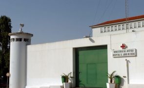 Vinte e seis pessoas assistidas em incêndio no Hospital-Prisão de Caxias