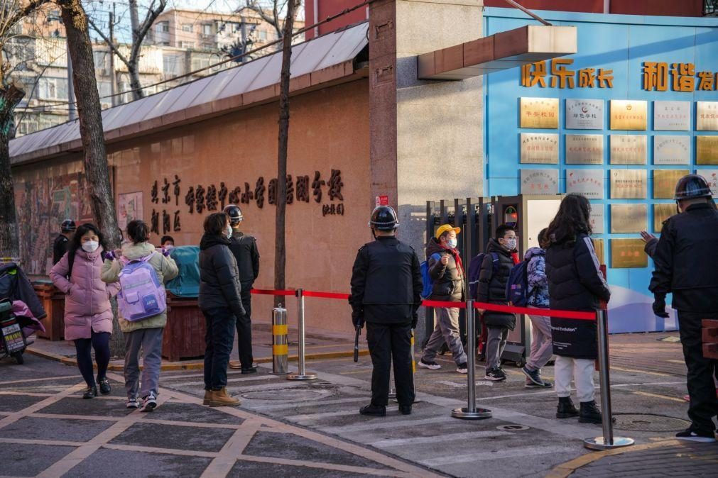 Covid-19: Governo chinês diz que gestão da pandemia deve ser
