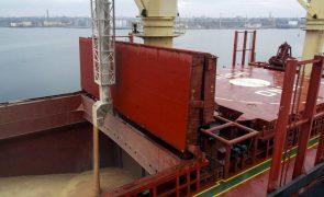 Turquia acelera negociações para prolongar acordo de exportação de cereais