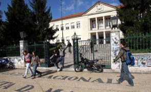 Escola Infanta D. Maria de Coimbra garante inclusão de todos os alunos nas visitas de estudo