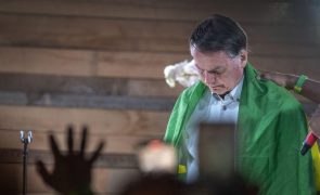 Jair Bolsonaro promete regressar ao Brasil ainda este mês