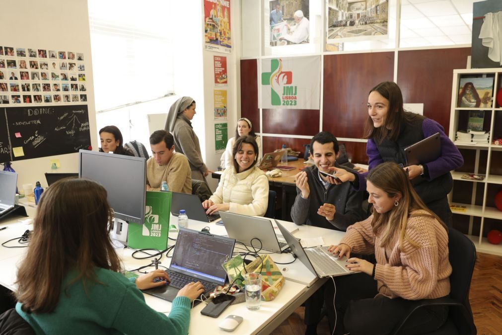 Jovens ajudam na organização da JMJ, mas ainda faltam voluntários para o evento