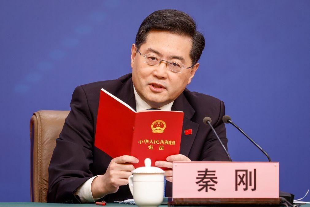 China exige que Estados Unidos parem de interferir na questão de Taiwan