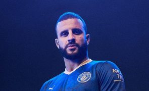 Kyle Walker, jogador do Manchester City apanhado a trair mulher e a exibir genitais num bar