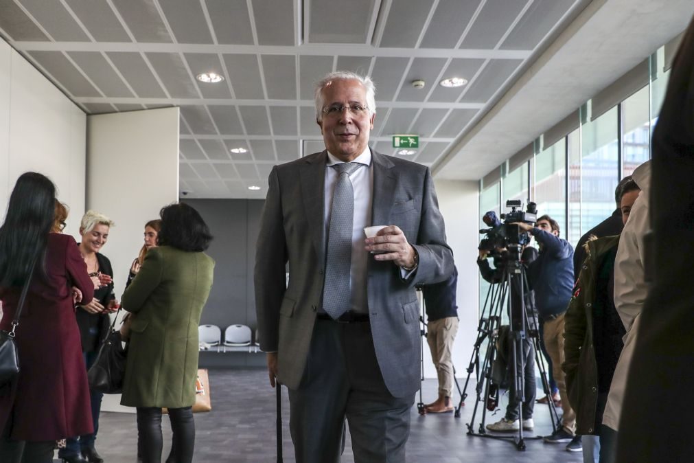 Ex-procurador condenado por corrupção proibido de sair de Portugal