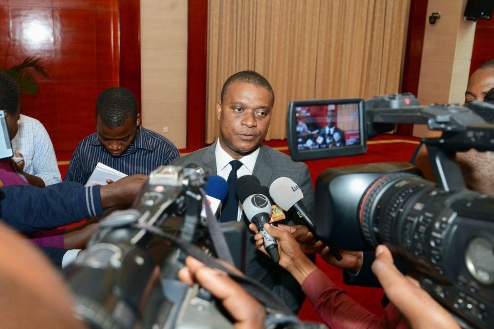 Governo moçambicano diz que finanças públicas seriam insustentáveis sem reforma salarial