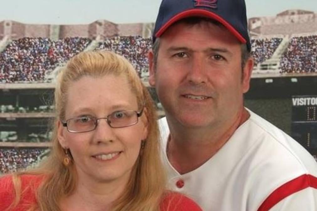 Mulher encontra corpo do marido no armário 8 meses após desaparecer