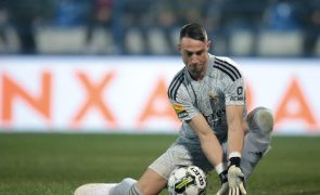 Benfica renova com Vlachodimos até junho de 2027
