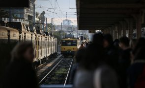 Trabalhadores dos bares da CP ainda sem solução depois de reunião com Governo
