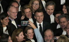 Macron anuncia projeto de lei para consagrar direito ao aborto na Constituição