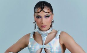 Anitta “já tinha leiloado órgãos” para corrigir erro que a persegue