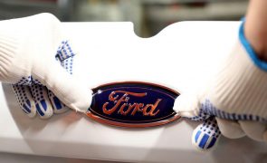 Ford vai cortar 1.100 postos de trabalho em Espanha