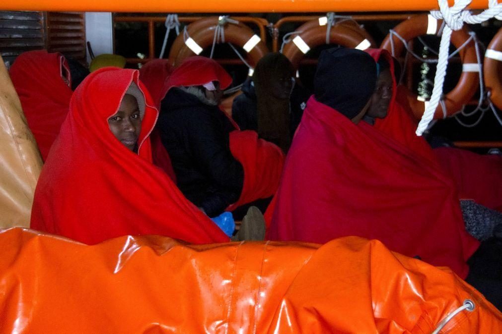 Guarda Costeira italiana socorreu hoje mais de 1.300 migrantes 