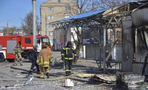Seis mortes em ataques russos contra Kherson