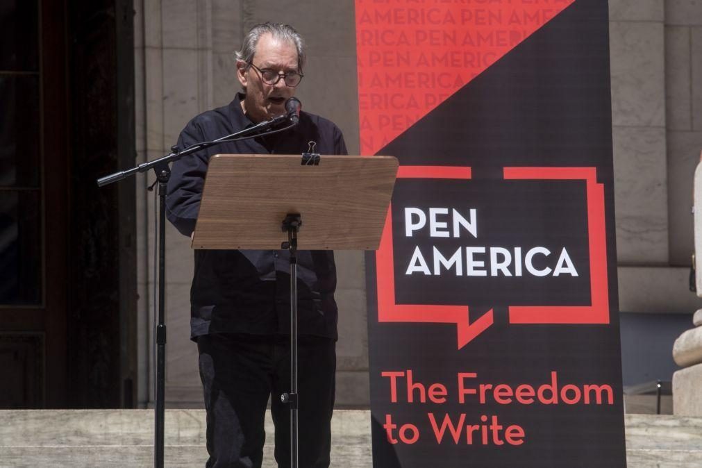 Escritor norte-americano Paul Auster diagnosticado com cancro
