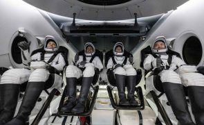 Regressam à Terra quatro astronautas da Estação Espacial Internacional