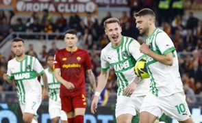 Tarde de pesadelo da Roma derrotada por 4-3 pelo Sassuolo