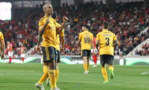 Benfica soma oitavo triunfo consecutivo na I Liga ao derrotar o Marítimo na Madeira