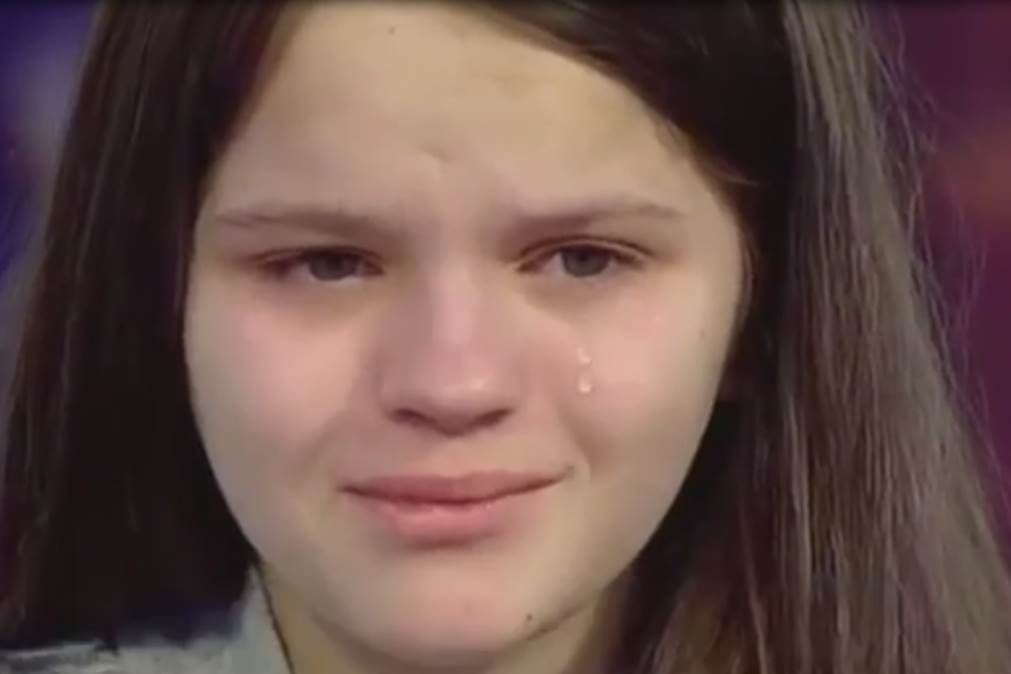 Menina de 12 anos obrigada a identificar na TV a identidade do violador