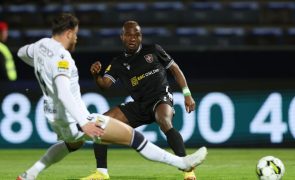Famalicão bate Casa Pia e sobe ao oitavo lugar da I Liga