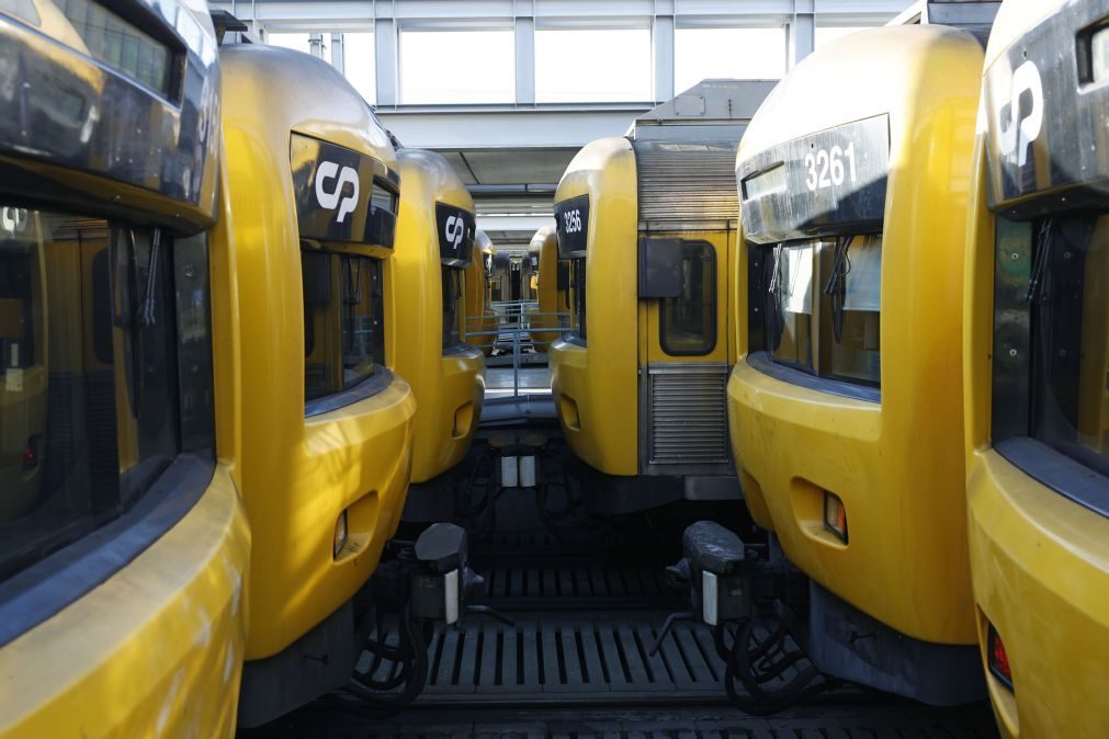 Suprimidos 58 comboios até às 08:00 devido à greve na CP