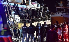 20.000 migrantes chegaram às costas italianas desde início do ano