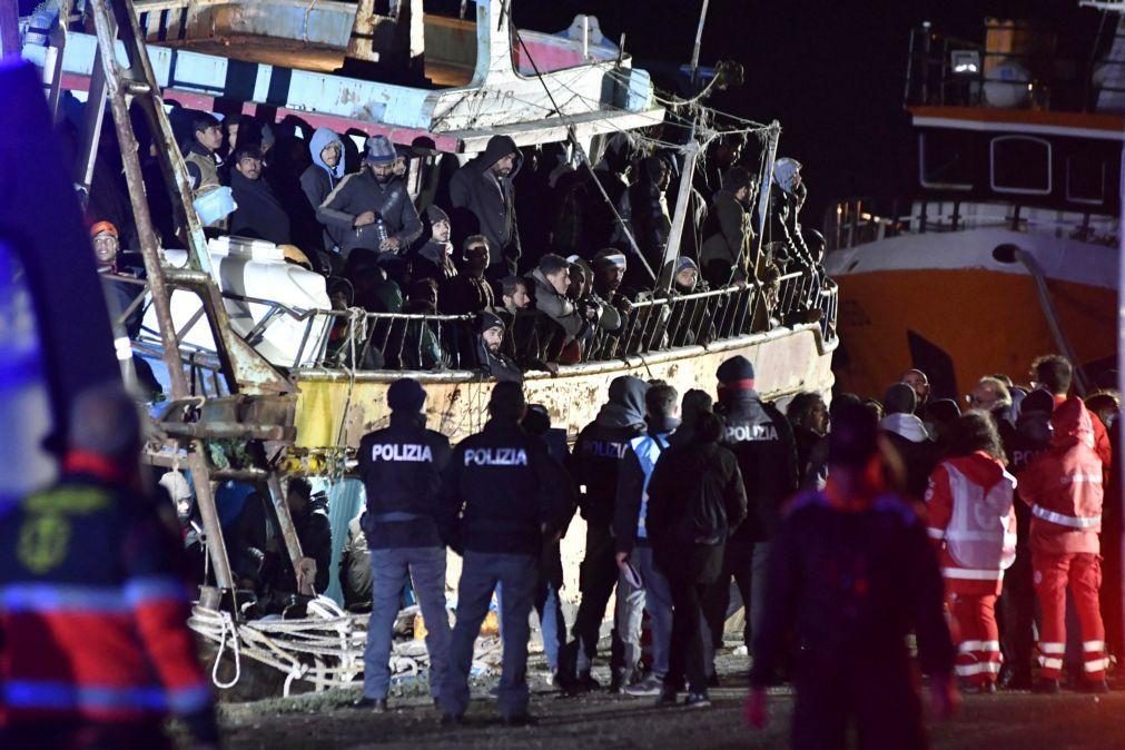 20.000 migrantes chegaram às costas italianas desde início do ano