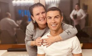 Cristiano Ronaldo afastado de Elma Aveiro: 