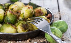 Saiba por que deverá começar a comer couve-de-bruxelas