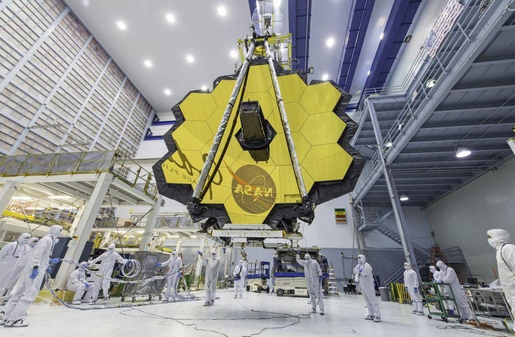 Telescópio James Webb captura estrela à beira da morte