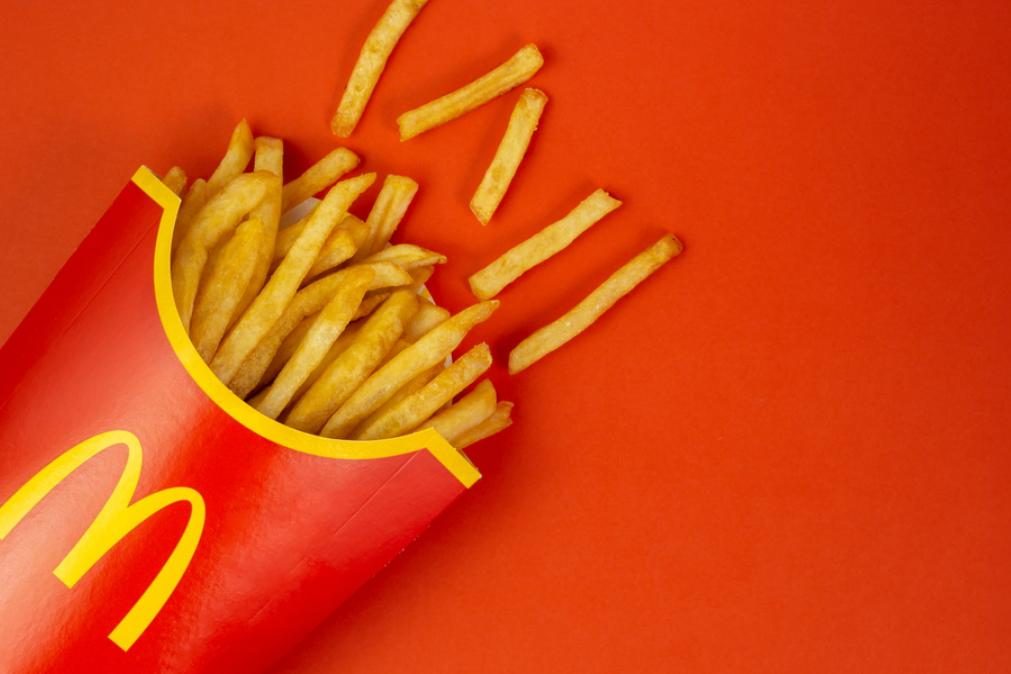 Saiba o que precisa de fazer para ter batatas grátis no McDonald's