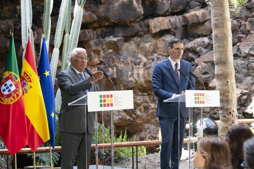 António Costa afasta contágio de crise bancária e critica Bruxelas na eletricidade