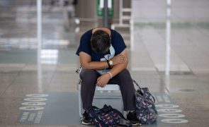 Atrasos em partida de dezenas de voos em Hong Kong devido a falha informática