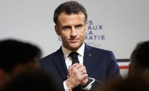 Macron força aprovação da reforma de pensões sem passar pela Assembleia Nacional