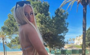 Belle Olivia, a modelo que não se importa de ser odiada por gostar de sexo em público