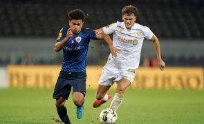 Médio Dani Silva renova com Vitória de Guimarães até 2027