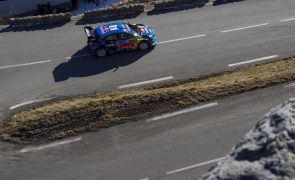 Líder Tänak começa na frente no Rali do México