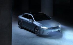 Milhares de carros roubados com cabo USB e a culpa é do TikTok