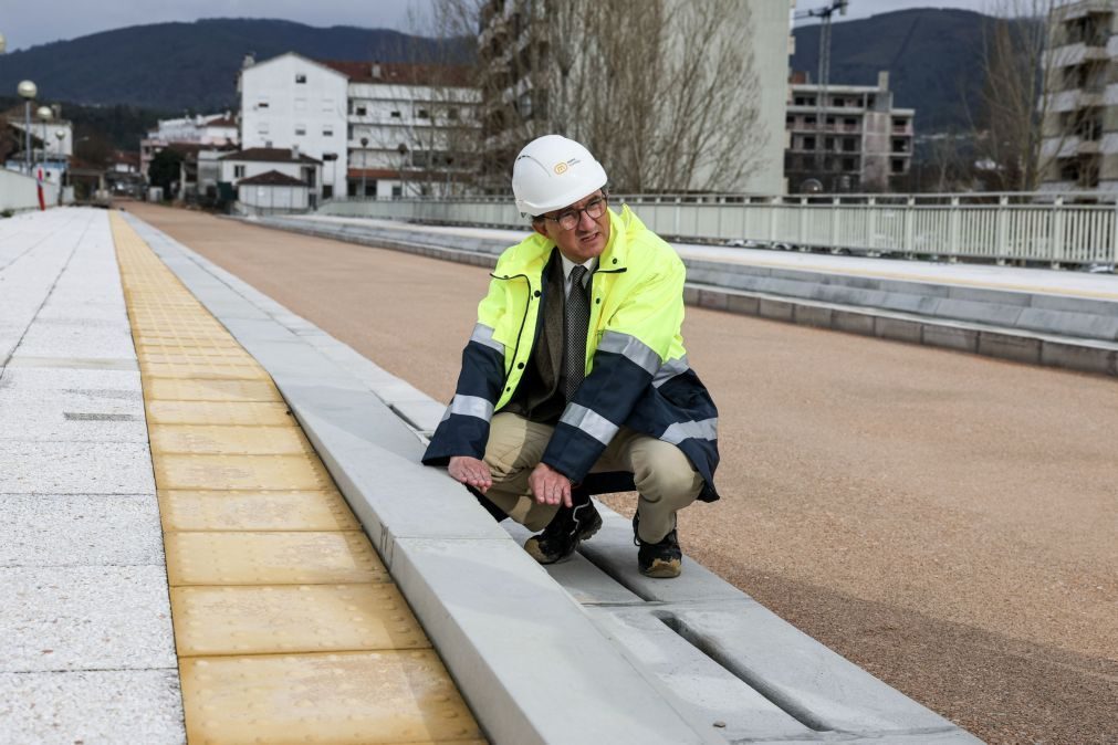 Começo do troço suburbano da Metro Mondego derrapa para junho de 2024