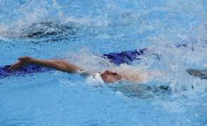 Marco Meneses bate recorde do mundo dos 50 costas em natação adaptada