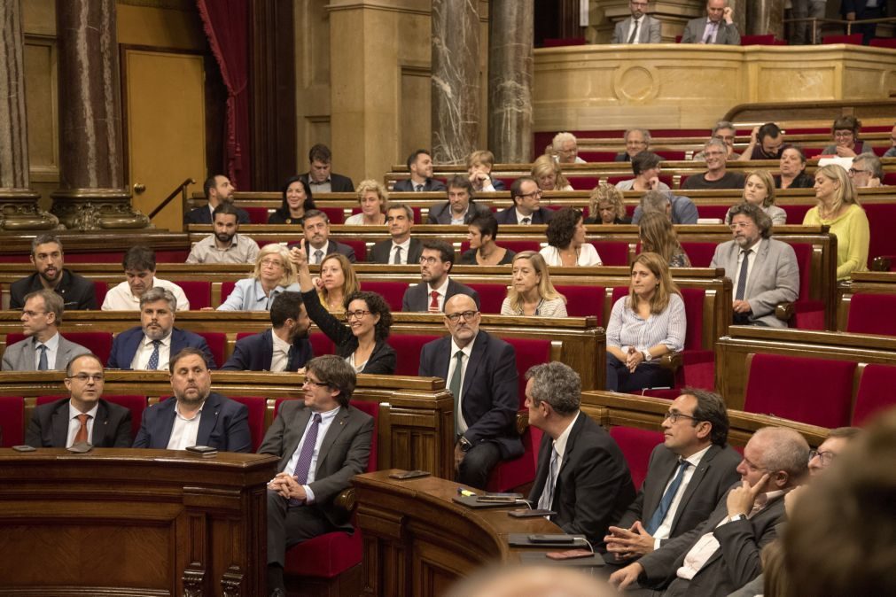 Separatistas propõem independência da Catalunha em moção ao parlamento regional