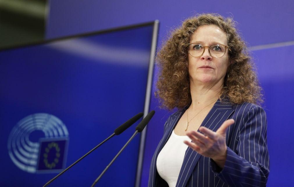 Políticos, jornalistas e ONG espanhóis ouvidos por eurodeputados devido a espionagem com Pegasus