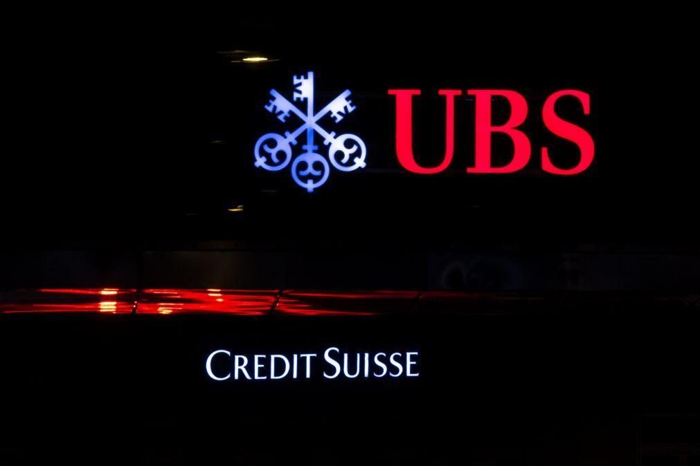 USB oferece mil milhões de dólares pelo Credit Suisse, segundo o Financial Times