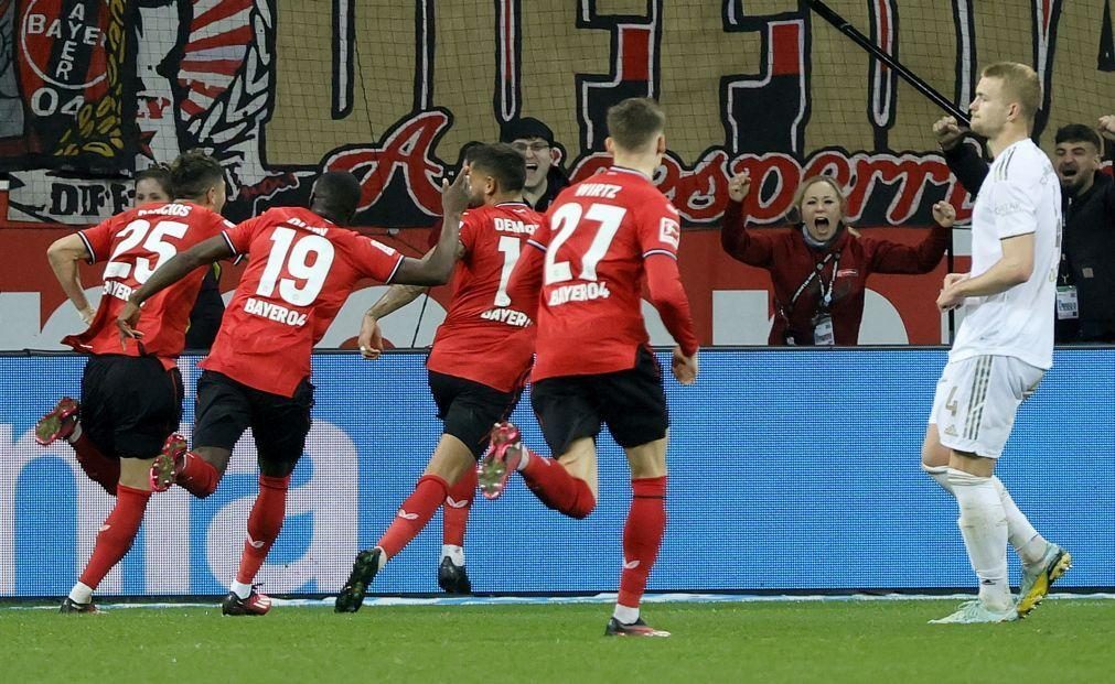 Bayerm perde em Leverkusen e cede liderança ao Dortmund na Alemanha