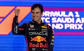 Pérez vence GP da Arábia Saudita de F1 e Verstappen segura liderança do Mundial